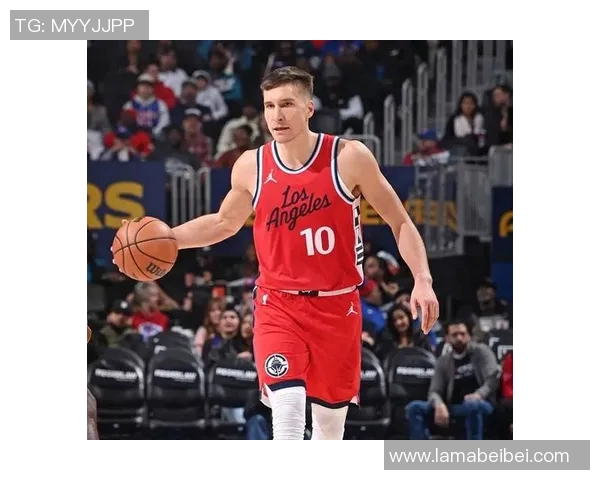 快船114-107开拓者 球员评价:4人满分,5人及格,博格丹崩盘 快船114-107开拓者 球员评价:4人满分,5人及格,博格丹崩盘