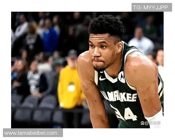 飞天遁地！字母哥脑后摘瓜老队友米德尔顿 随后强起打进加罚