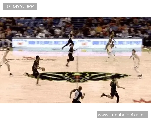 雄鹿与鹈鹕交易动态:墨菲和琼斯成焦点目标 雄鹿与鹈鹕交易动态:墨菲和琼斯成焦点目标